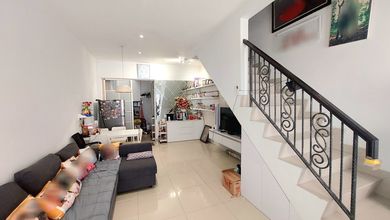 Jual Rumah Cantik Luas 60 m2 di Green Lake City, Jakarta Barat