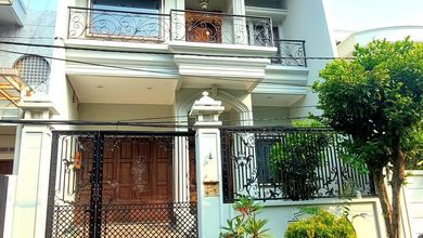 Rumah Mewah di Kawasan Puri Indah, Jakarta Barat, LB 400m², Harga 6,5 Miliar