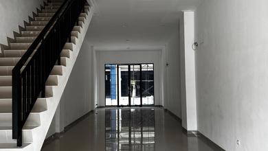 DIJUAL CEPAT UNIT RUKO Rukan Osaka PIK2 2 Muka 4,5m x 20m (3 Lantai)