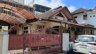 Kesempatan Rumah di Tonja, Denpasar, LB 150m², Harga 1,8 Miliar