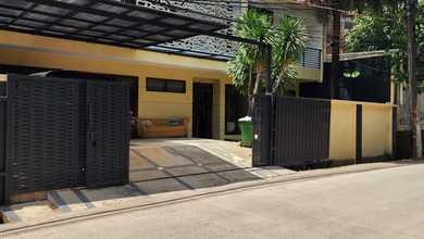 Rumah Elite di Kawasan Pejaten, Jakarta Selatan, LB 250m², Harga 4 Miliar