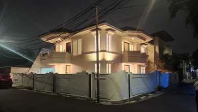 Dijual rumah Mewah di Duren Sawit, Jakarta Timur - LT 400m²