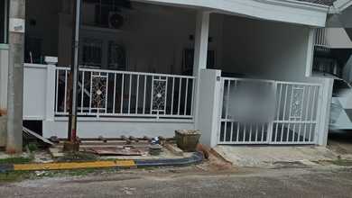 Dijual Rumah Strategis di Harapan Indah, Bekasi - LT 126m²