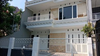 Penawaran Langka, rumah Prestisius di Kelapa Gading, Jakarta Utara, LB 320m²