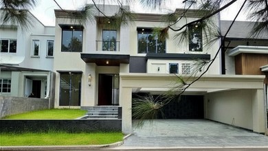 Rumah Area Luxury BSD City, Tangerang - Harga Terbaik 10,8 Miliar