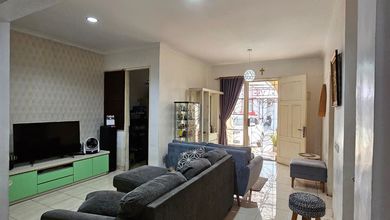 Penawaran Langka, rumah Mewah di BSD Delatinos, Tangerang, LB 204m²