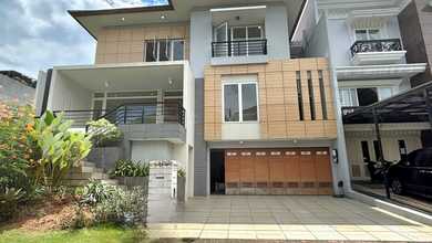 Hunian Elite di Kawasan Summarecon Serpong, Tangerang, LB 900m², Harga 15 Miliar