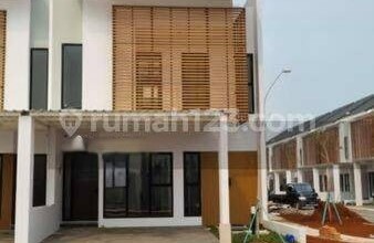 Dijual rumah Mewah di Karang Tengah, Tangerang - LT 84m²