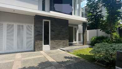 Jual Rumah Terkini area Suvarna Sutera, Tangerang Luas 300 m2