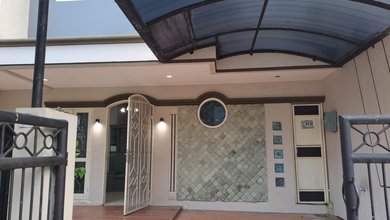 Rumah Elegan di Puri Indah, Jakarta Barat, 4 KT, LT 144m²