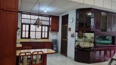 Hunian Elegan di Sunrise Garden, Jakarta Barat, 3 Kamar Tidur, LT 407m²