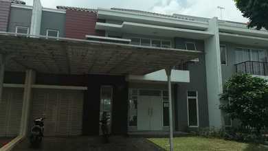 Rumah Elit Luas 230 m2, area Green Lake City, Jakarta Barat