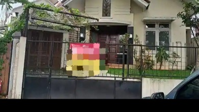 Rumah Area Premium Raffles Hills, Jakarta Timur - Harga Terbaik 5 Miliar