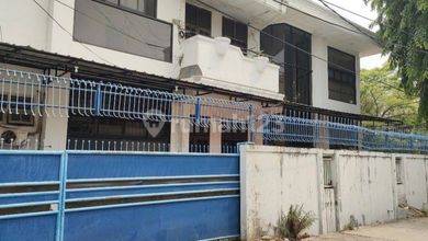 Rumah Megah Unfurnished Lokasi Strategis di Sunter