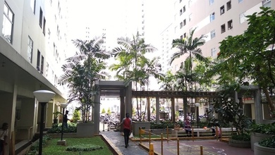 Jual Unit Apartemen Siap Huni 2BR Semi Furnished Kondisi Baik