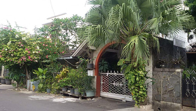 Dijual rumah Mewah di Karang Tengah, Tangerang - LT 295m²