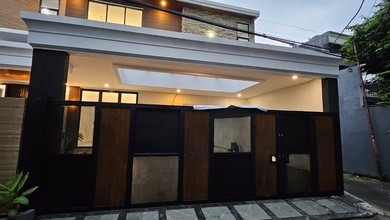Rumah Area Premium Kebayoran Baru, Jakarta Selatan - Harga Terbaik 15 Miliar