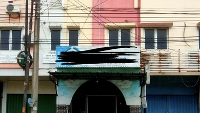 Dijual dengan Harga Terbaik Ruko 3,5 Lantai Berlokasi di Karawaci