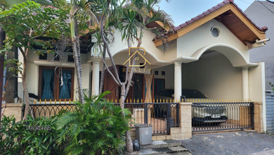 Dijual Rumah Strategis di Rawalumbu, Bekasi - LT 120m²