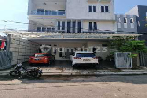 Rumah Mewah di Kawasan Sunter, Jakarta Utara, LB 300m², Harga 4 Miliar