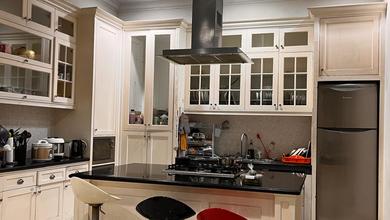 Hunian Elegan di Sunter, Jakarta Utara, 7 Kamar Tidur, LT 200m²