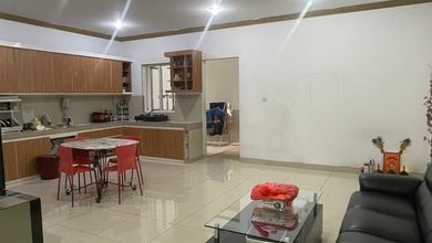 Rumah Elegan di Pantai Indah Kapuk, Jakarta Utara, 4 Kamar Tidur, LT 161m²