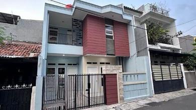 Kesempatan Rumah di Pulomas, Jakarta Timur, LB 140m², Harga 2,17 Miliar
