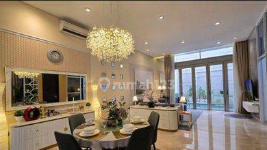 Jual Rumah 360 di Pantai Indah Kapuk, Jakarta Utara