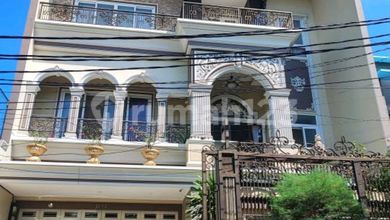 Rumah Area Premium Sunter, Jakarta Utara - Harga Menarik 15 Miliar