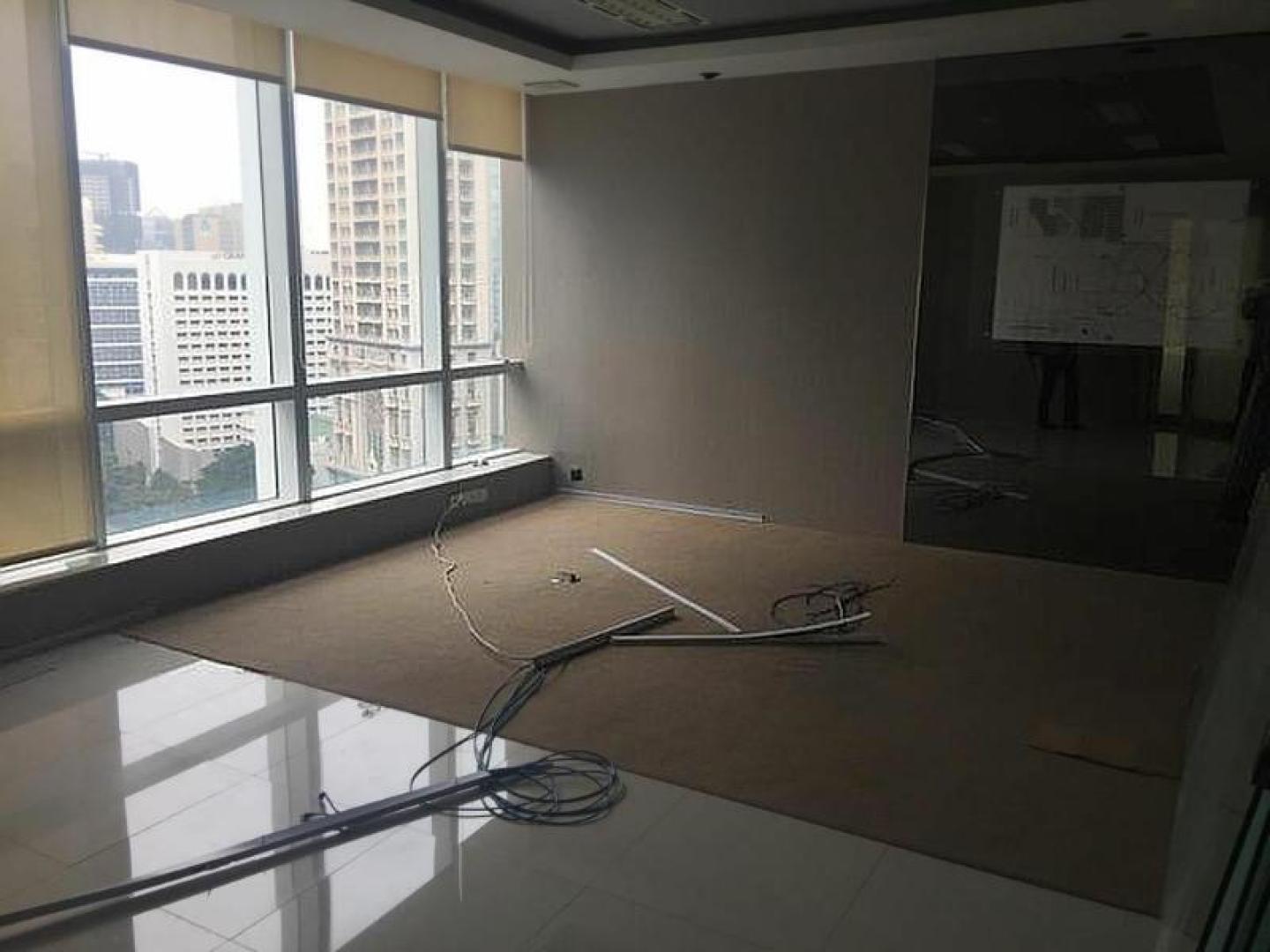 Perkantoran Disewakan Plaza Marein Best view bisa sebagian
