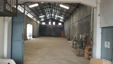 Kokoh, bebas banjir, strategis dekat dengan pintu toll Alam Sutra