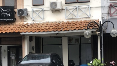 RUKO SEKTOR 7 BSD LOKASI STRATEGIS,2 LANTAI, LINGKUNGAN SUDAH RAMAI