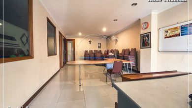 Gedung Komersial Exclusive Fasilitas Lengkap Di Jalan Raya Cilandak Jakarta Selatan