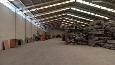 murah luas dan murah Gudang di taman tekno bsd tangerang