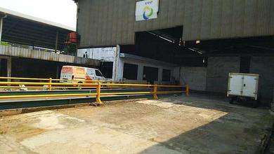 gudang di kali deres