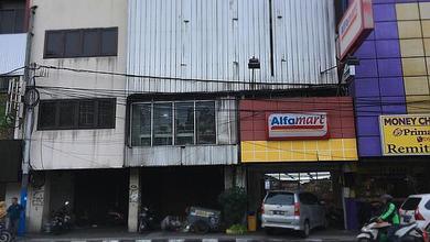 Ruko Gandeng 2, di Gajah Mada Jakarta Barat