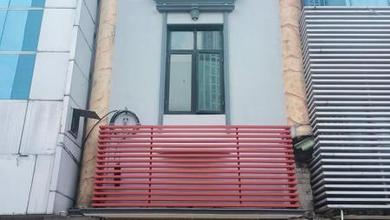 Jual Ruko Luas  Siap Dipakai Menghadap Jalan Besar