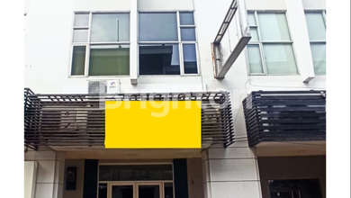 RUKO DI SUDIRMAN PARK 3 LANTAI LOKASI RUKO STRATEGIS DEKAT GRAND INDONESIA