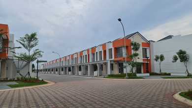 Jual Rumah Strategis di Pantai Indah Kapuk, Jakarta Utara - LT 60m²