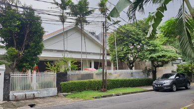 Rumah Mewah di Menteng, Jakarta Pusat, 6 Kamar Tidur, LT 900m²