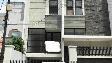 For Sale rumah Premium di Jelambar, Jakarta Barat - LT 105m²