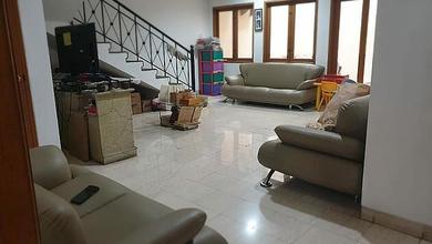 Kesempatan Langka, rumah Mewah di Puri Indah, Jakarta Barat, LB 300m²