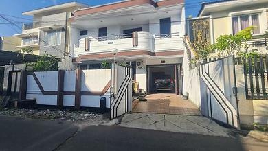 Hunian Mewah di Kebon Jeruk, Jakarta Barat, 6 Kamar Tidur, LT 160m²
