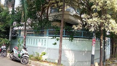 Penawaran Langka, rumah Prestisius di Tanjung Duren, Jakarta Barat, LB 440m²