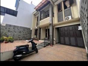 Hunian Elite di Kawasan Kebon Jeruk, Jakarta Barat, LB 300m², Harga 8 Miliar