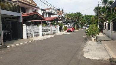 Hunian Elegan di Kelapa Gading, Jakarta Utara, 4 KT, LT 320m²