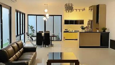Promo Rumah di Tangerang Kota, Tangerang, LB 200m², Harga 2,5 Miliar