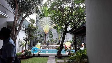 Penawaran Eksklusif, rumah Prestisius di Menteng, Jakarta Pusat, LB 1004m²