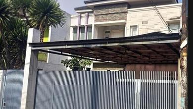 Kesempatan Rumah di Pondok Aren, Tangerang Selatan, LB 300m², Harga 2,5 Miliar