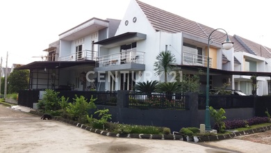 Rumah Mewah di Kawasan Rancamaya, Bogor, LB 300m², Harga 3,5 Miliar